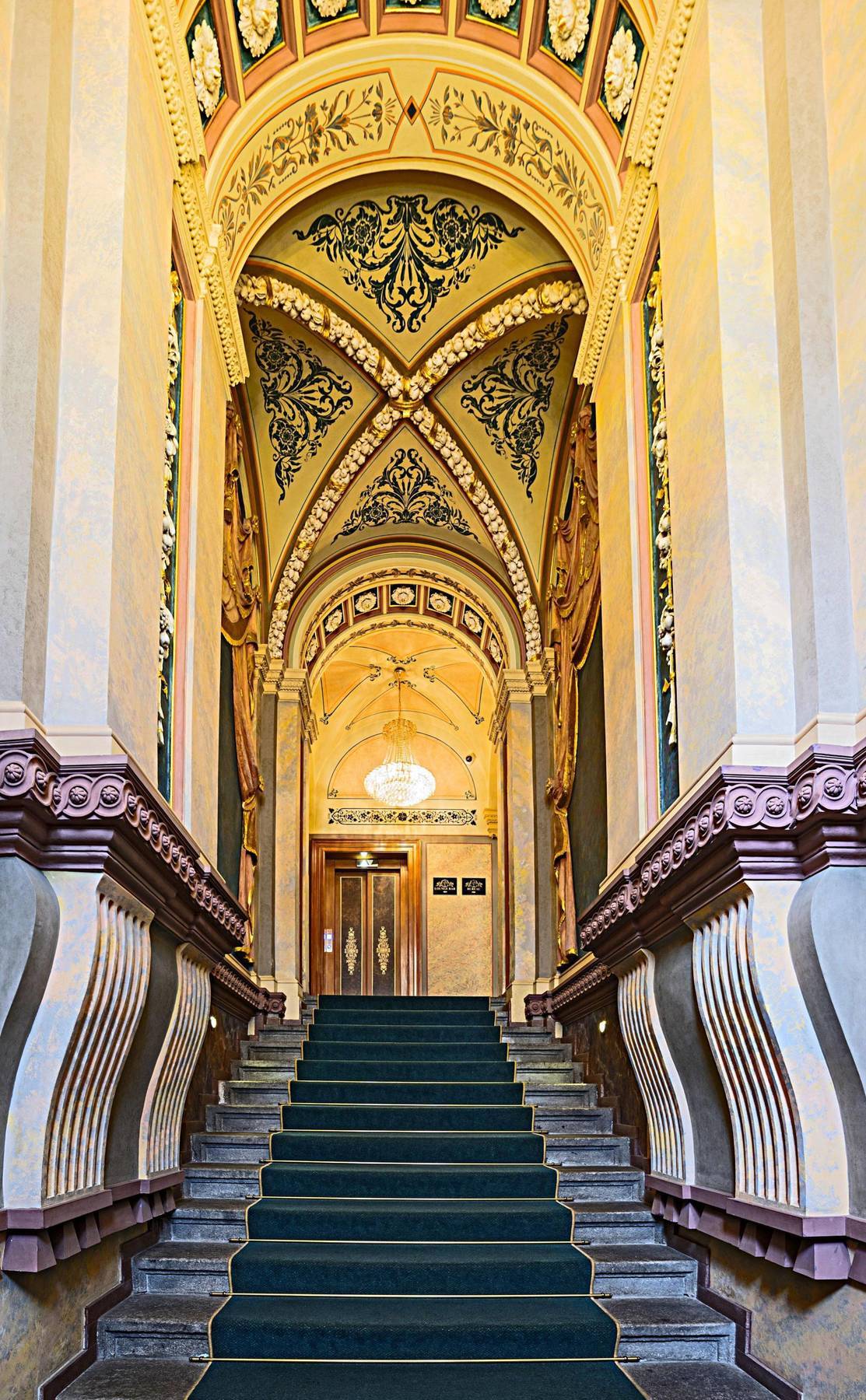 Deminka Palace Praha Bagian luar foto