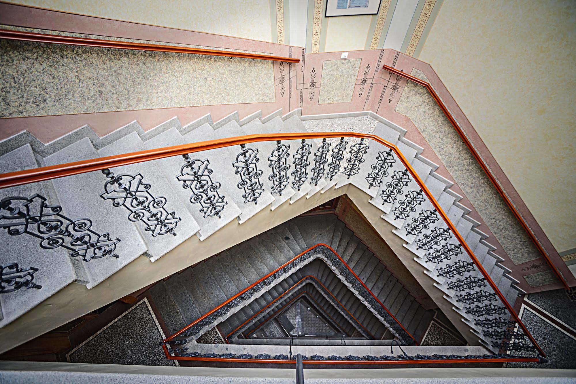 Deminka Palace Praha Bagian luar foto